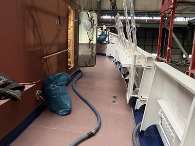 Segelschulschiff GREIF Lackierung Hauptdeck