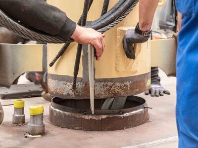 Segelschulschiff GREIF Montage Fockmast