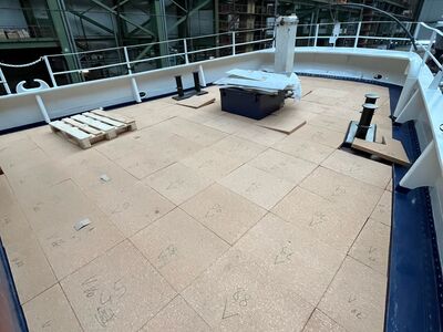 Segelschulschiff GREIF neues Holzdeck