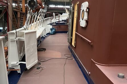 F.Fichte Hauptdeck der GREIF neu konserviert