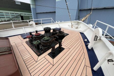 Neues Holzdeck fertiggestellt